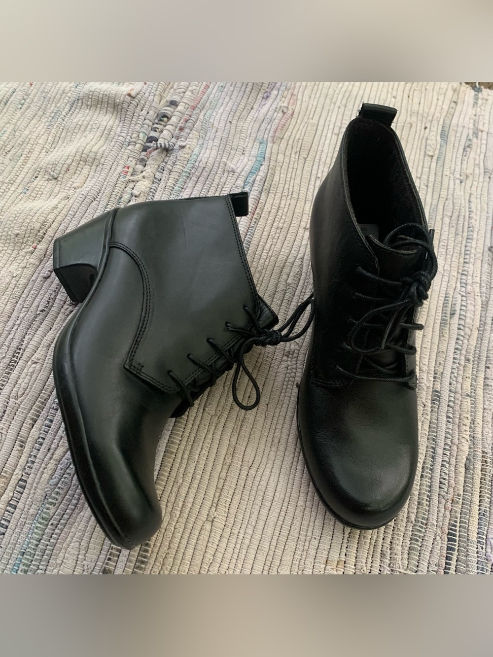 Clarks Black Leather Lace-Up Ankle Booties